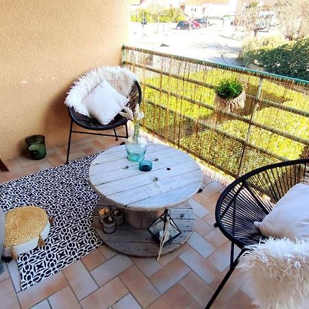 Un Nid D'Amour Apartment Ruoms Exterior photo