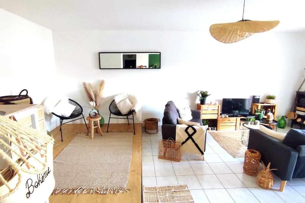 Un Nid D'Amour Apartment Ruoms Exterior photo