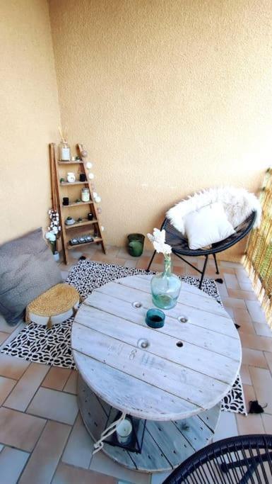 Un Nid D'Amour Apartment Ruoms Exterior photo